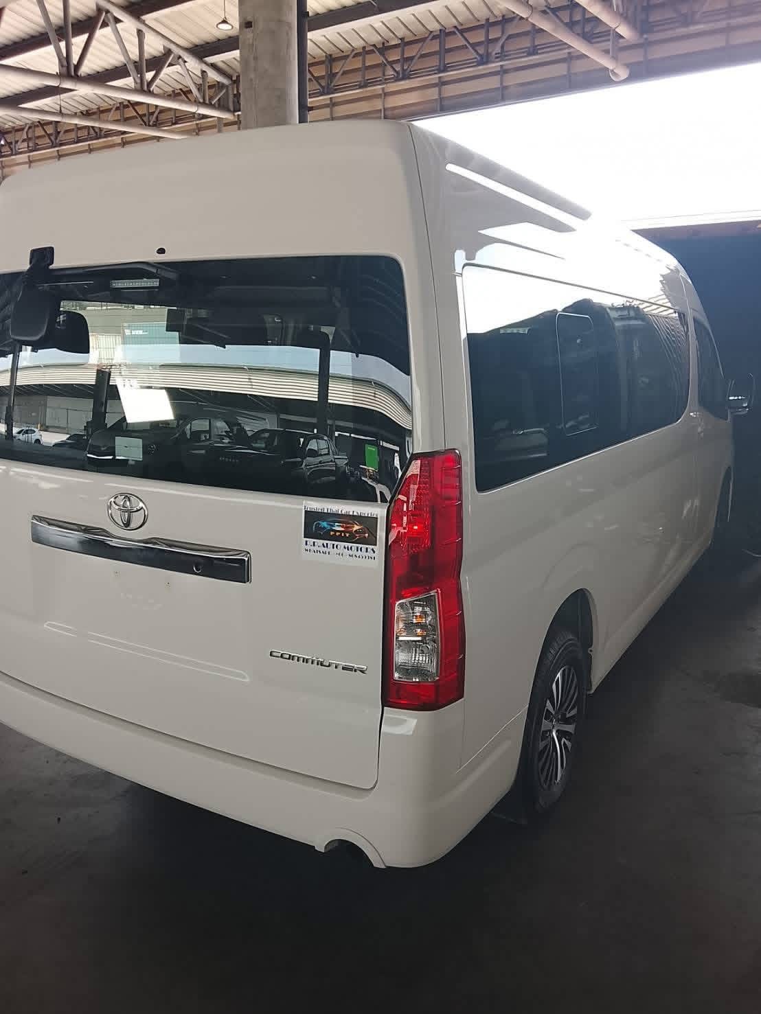 Toyota Commuter 2026 - சான்றளிக்கப்பட்டது வேன் sale in Sri Lanka - patpat.lk