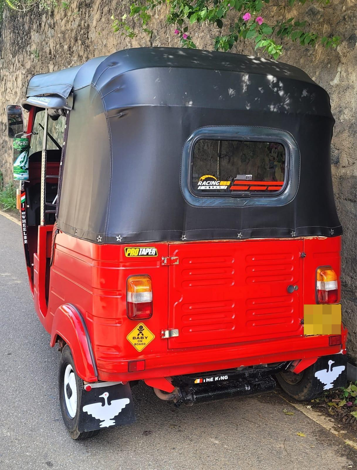 Bajaj Three Wheel 2012 - பயன்படுத்தப்பட்டது முச்சக்கர வண்டி sale in Sri Lanka - patpat.lk