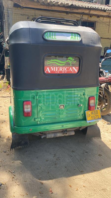 Bajaj 4 stroke 2015 - பயன்படுத்தப்பட்டது முச்சக்கர வண்டி sale in Sri Lanka - patpat.lk