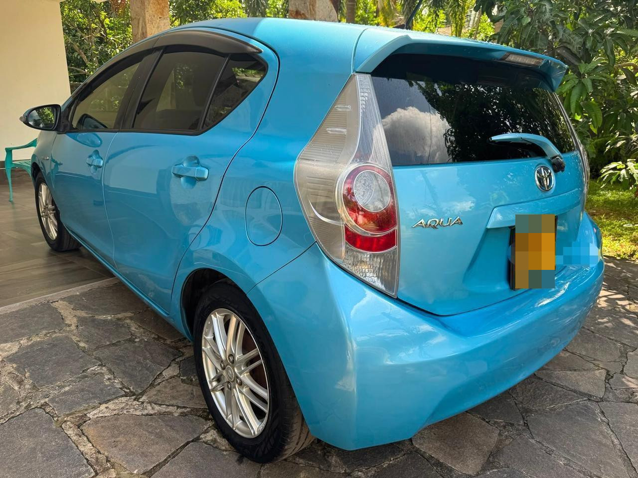 Toyota Aqua 2013 - மறுசீரமைக்கப்பட்டது கார் sale in Sri Lanka - patpat.lk