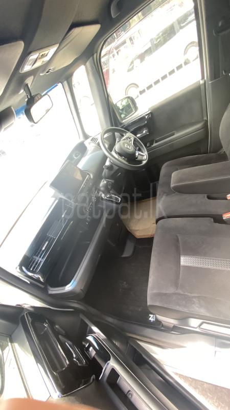 Honda N BOX 2024 - අලුත් කාර් sale in Sri Lanka - patpat.lk