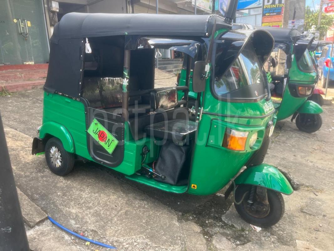 Bajaj 4 stroke 2012 - භාවිතා කරන ලද ත්‍රිරෝද රථය sale in Sri Lanka - patpat.lk