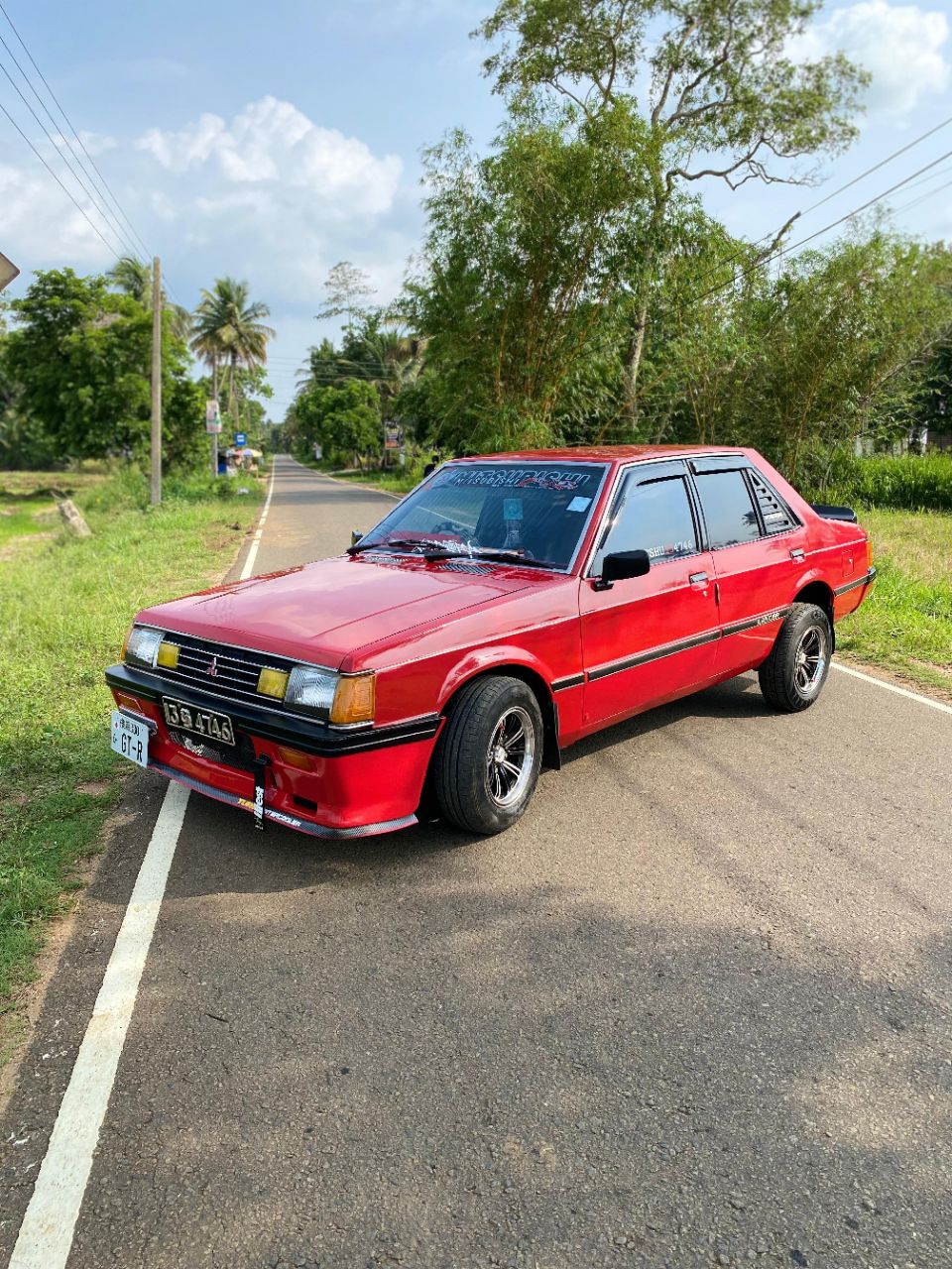 Mitsubishi 4DR5 1980 - பயன்படுத்தப்பட்டது கார் sale in Sri Lanka - patpat.lk
