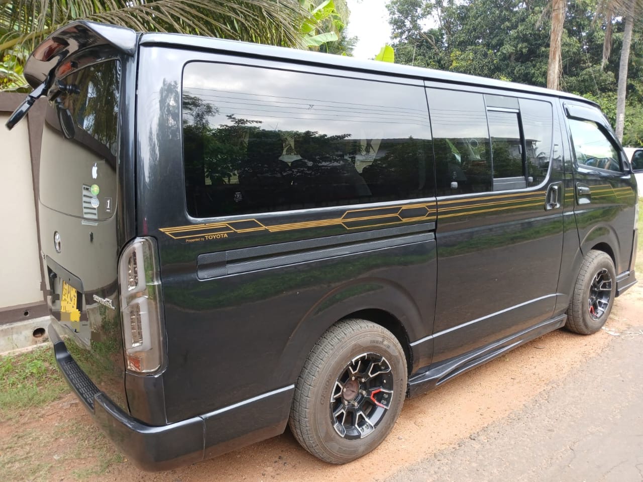 Toyota Super GL 2006 - භාවිතා කරන ලද වෑන් රථය sale in Sri Lanka - patpat.lk