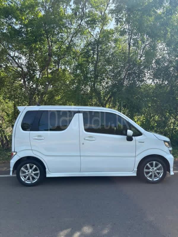 Suzuki Wagon R 2018 - භාවිතා කරන ලද කාර් sale in Sri Lanka - patpat.lk