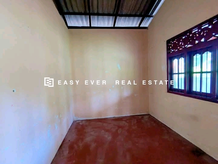 House for Sale in Weliveriya