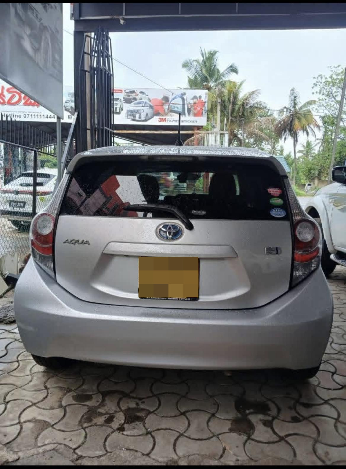Toyota Aqua 2014 - மறுசீரமைக்கப்பட்டது கார் sale in Sri Lanka - patpat.lk