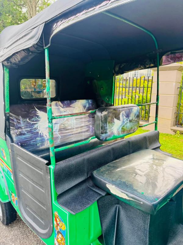 Bajaj Three Wheel 2003 - பயன்படுத்தப்பட்டது முச்சக்கர வண்டி sale in Sri Lanka - patpat.lk