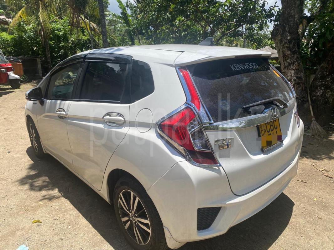 Honda Fit 2014 - பயன்படுத்தப்பட்டது கார் sale in Sri Lanka - patpat.lk