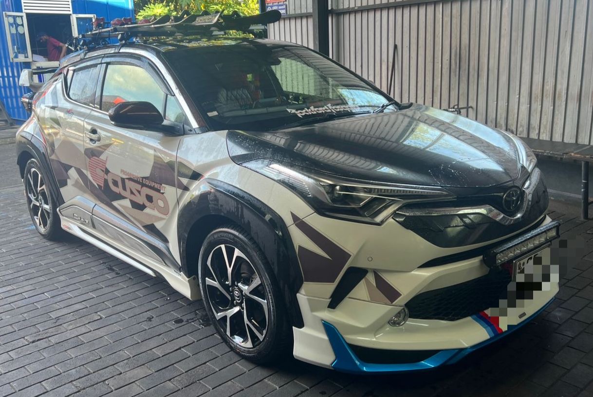 Toyota CHR 2017 - Used SUV sale in Sri Lanka - patpat.lk