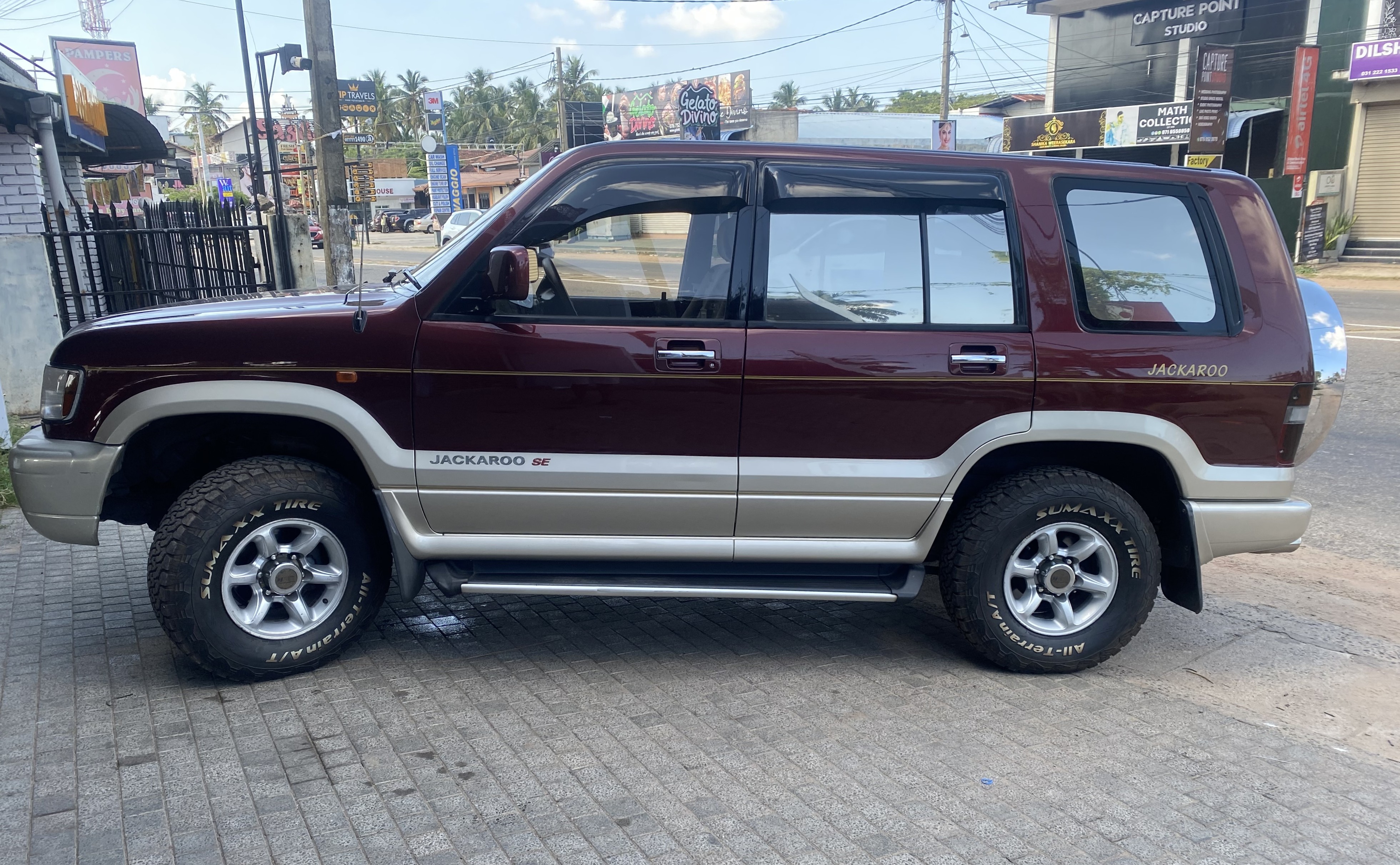 Isuzu Bighorn 2007 - பயன்படுத்தப்பட்டது SUV sale in Sri Lanka - patpat.lk