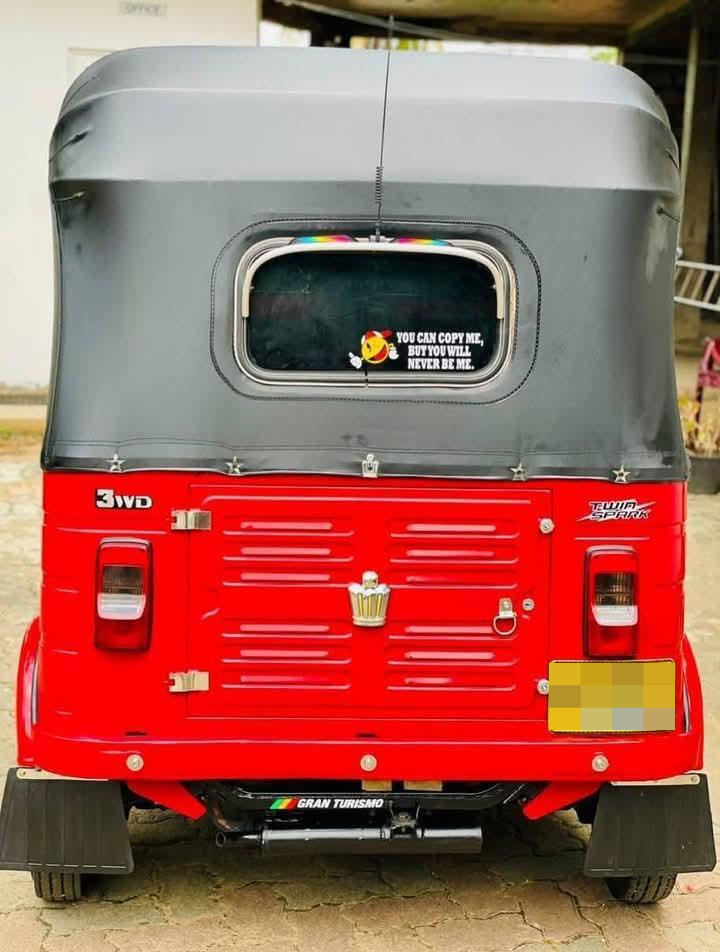 Bajaj Three Wheel 2014 - භාවිතා කරන ලද ත්‍රිරෝද රථය sale in Sri Lanka - patpat.lk