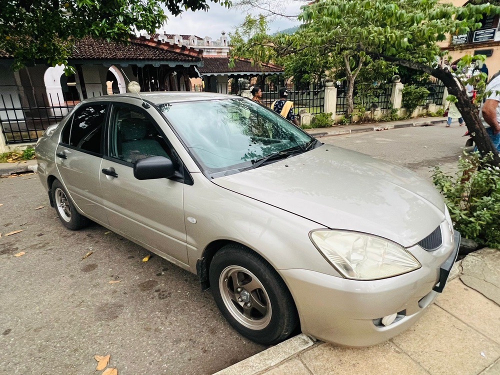 Mitsubishi Lancer 2003 - Used Car sale in Sri Lanka - patpat.lk