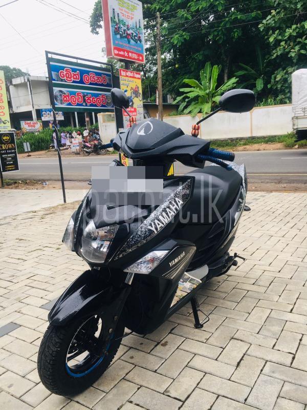 Yamaha Ray ZR 2017 - பயன்படுத்தப்பட்டது பைக் sale in Sri Lanka - patpat.lk