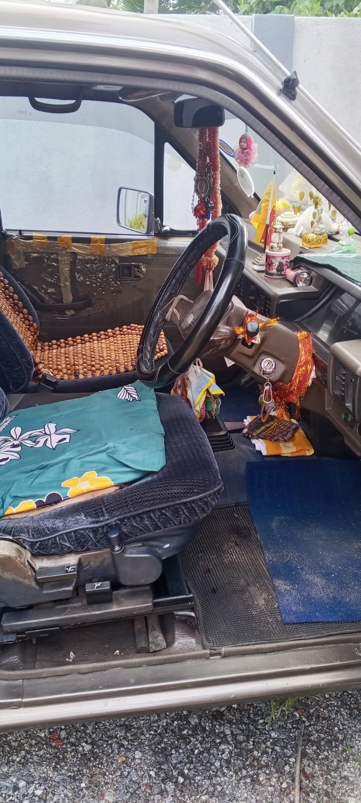 Mitsubishi L200 1990 - භාවිතා කරන ලද භාණ්ඩ ප්‍රවාහන sale in Sri Lanka - patpat.lk