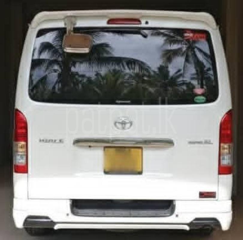 Toyota Hiace 2011 - பயன்படுத்தப்பட்டது வேன் sale in Sri Lanka - patpat.lk