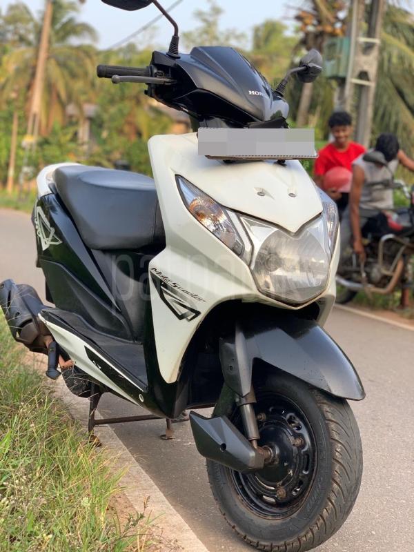 Advertisement image 6