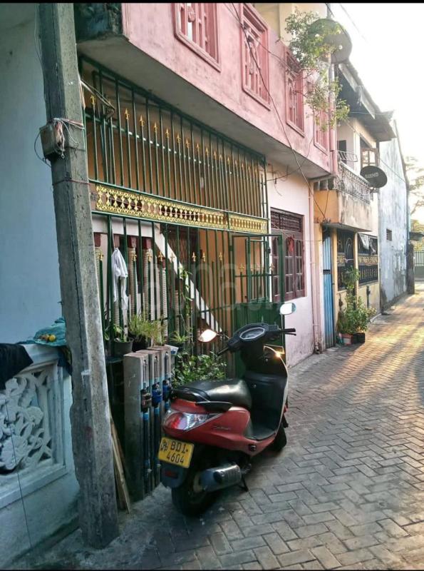 House for Sale in Maradana (Colombo 10)