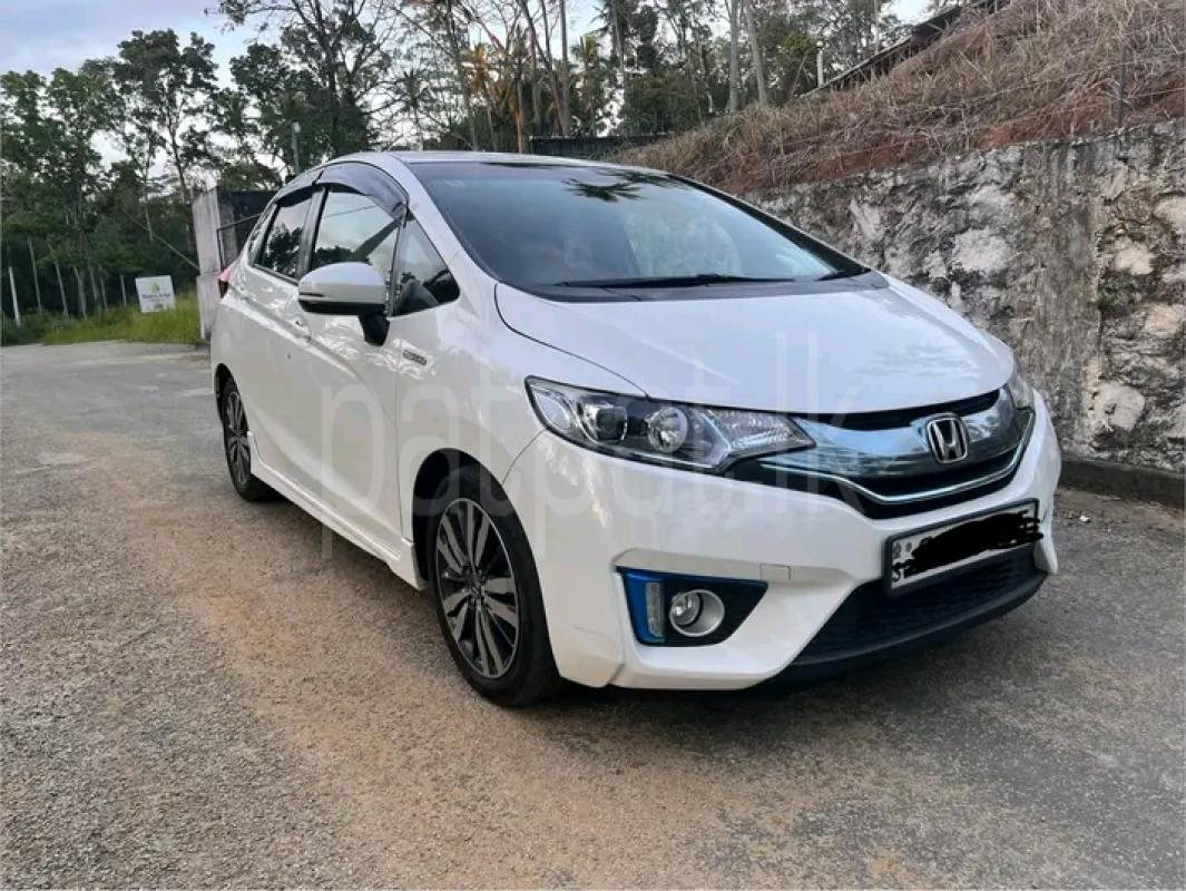 Honda Fit 2014 - பயன்படுத்தப்பட்டது கார் sale in Sri Lanka - patpat.lk