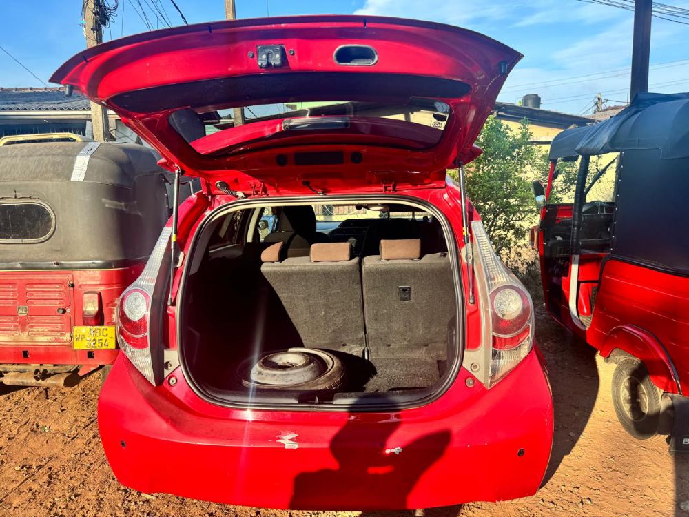 Toyota Aqua 2012 - Used Car sale in Sri Lanka - patpat.lk