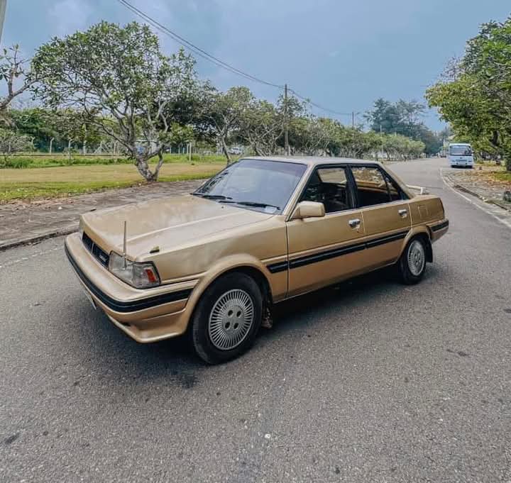 Toyota Carina 2001 - பயன்படுத்தப்பட்டது கார் sale in Sri Lanka - patpat.lk