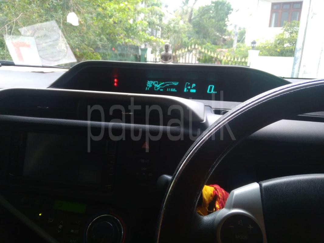 Toyota Aqua 2014 - பயன்படுத்தப்பட்டது கார் sale in Sri Lanka - patpat.lk