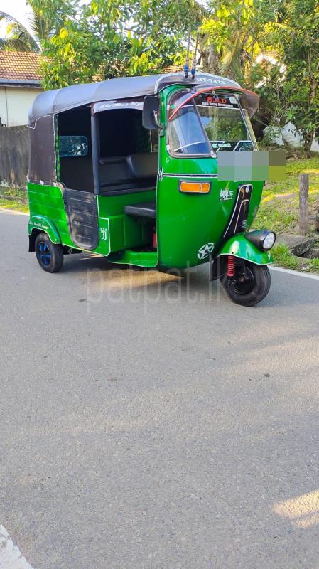 Bajaj 2 stroke 2004 - பயன்படுத்தப்பட்டது முச்சக்கர வண்டி sale in Sri Lanka - patpat.lk