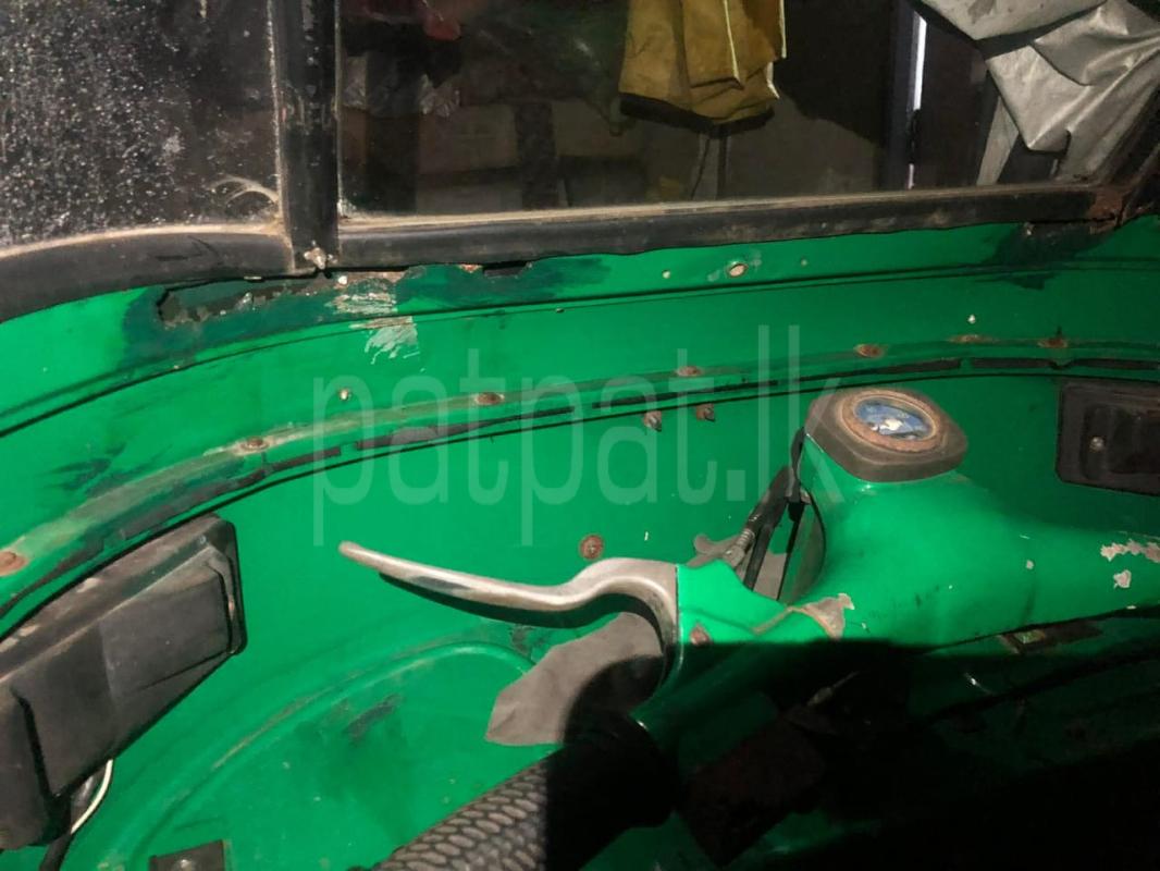 Bajaj Three Wheel 2004 - Used Three wheeler sale in Sri Lanka - patpat.lk