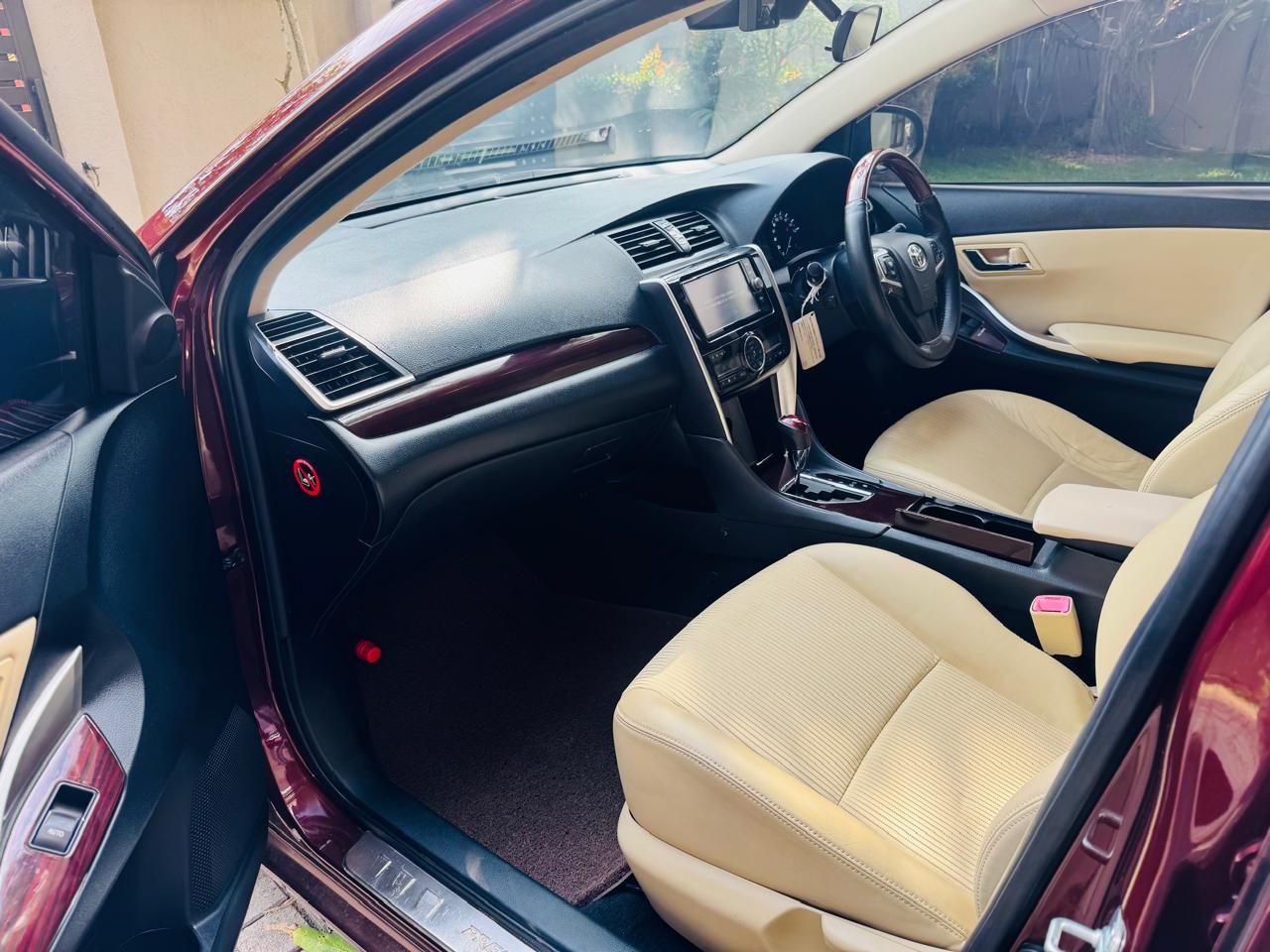 Toyota Premio 2017 - பயன்படுத்தப்பட்டது கார் sale in Sri Lanka - patpat.lk