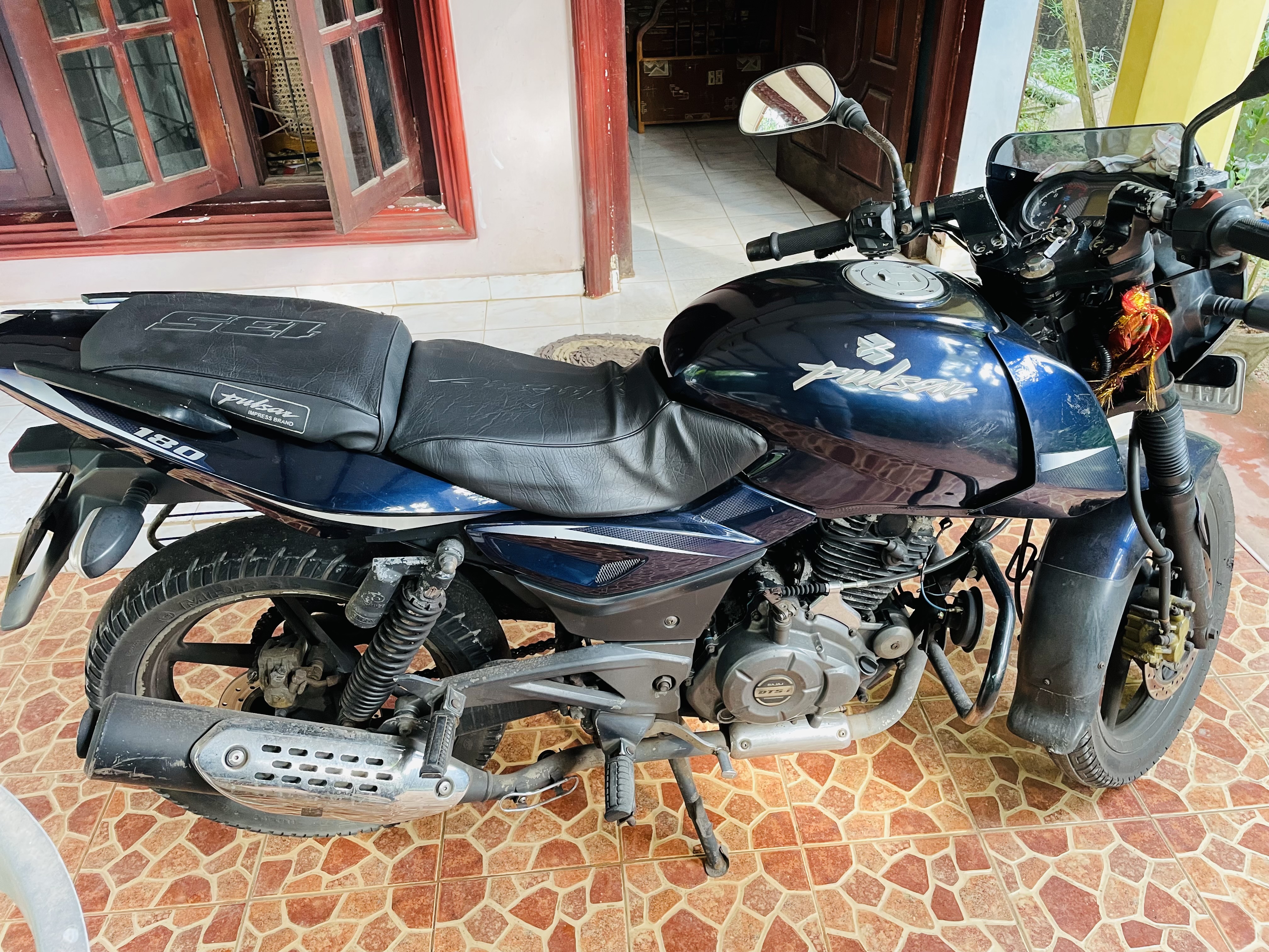 Bajaj Pulsar 2017 - பயன்படுத்தப்பட்டது பைக் sale in Sri Lanka - patpat.lk