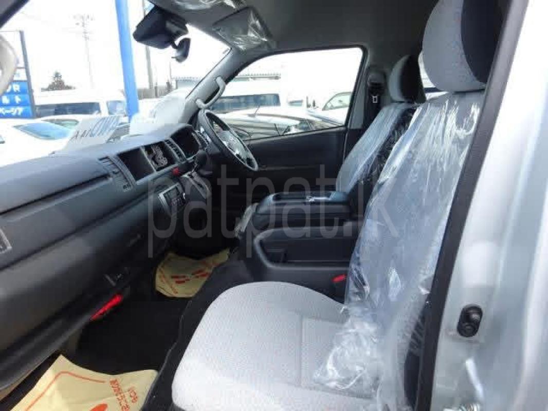 Toyota Hiace 2023 - Used Van sale in Sri Lanka - patpat.lk