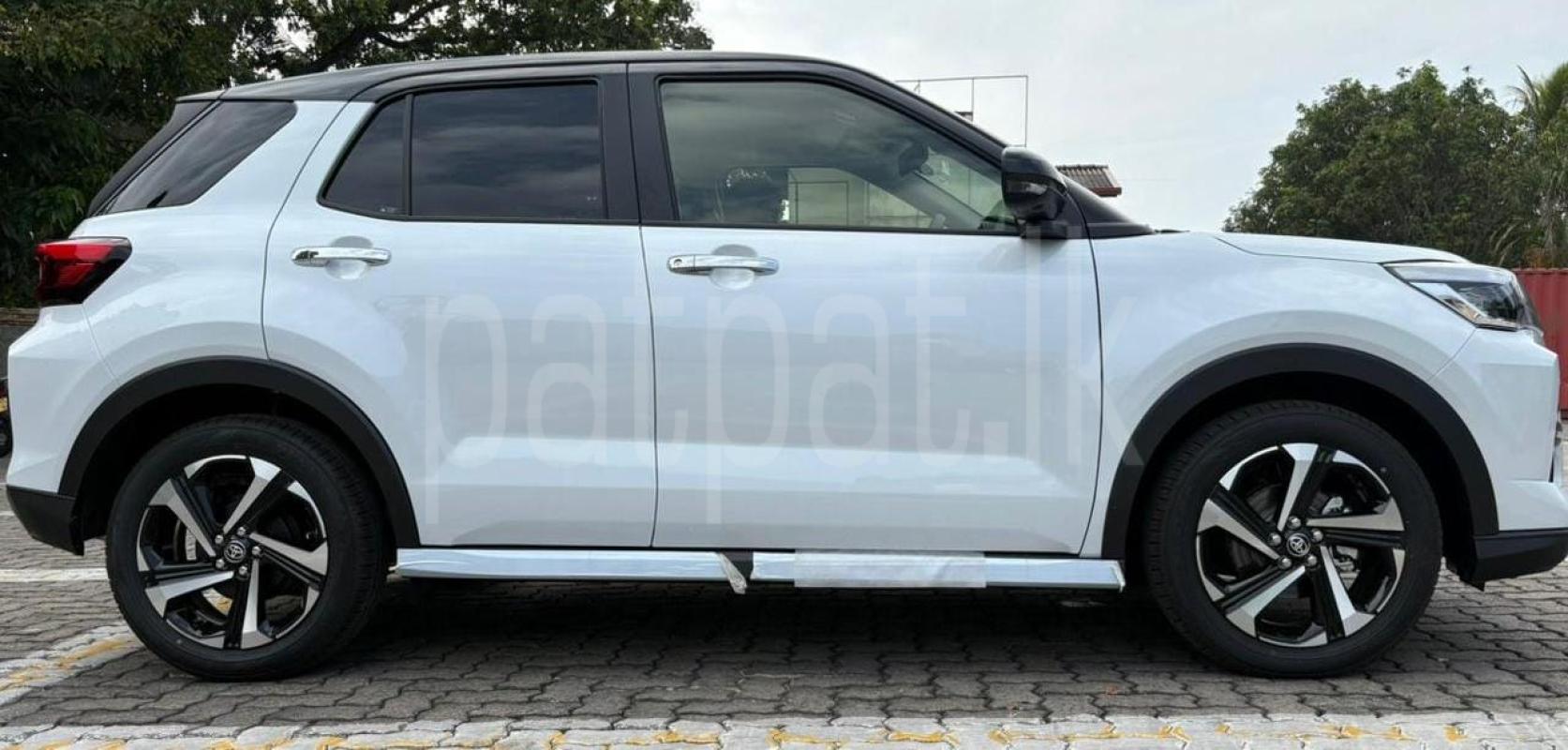 Advertisement image 2