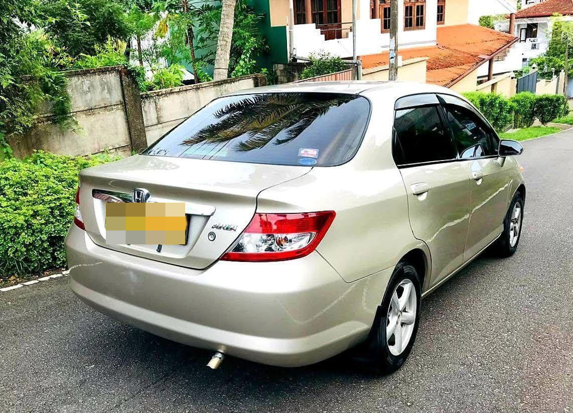 Honda Fit 2003 - பயன்படுத்தப்பட்டது கார் sale in Sri Lanka - patpat.lk