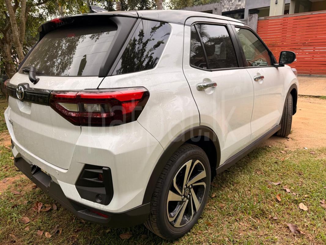 Advertisement image 3