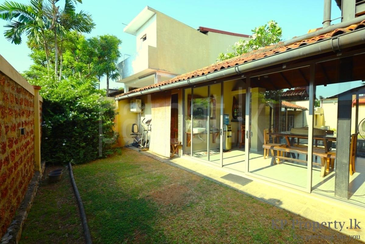 Advertisement image 5