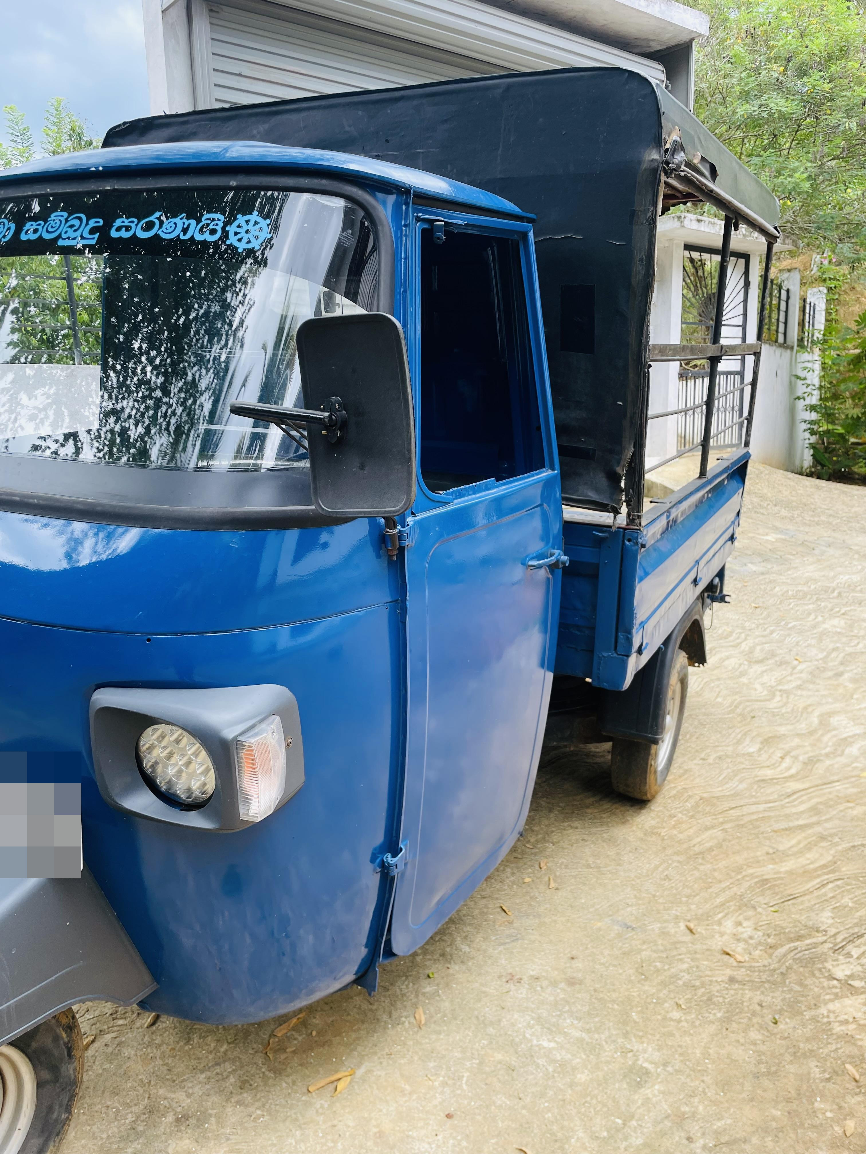 Piaggio Three Wheel 2016 - Used Three wheeler sale in Sri Lanka - patpat.lk