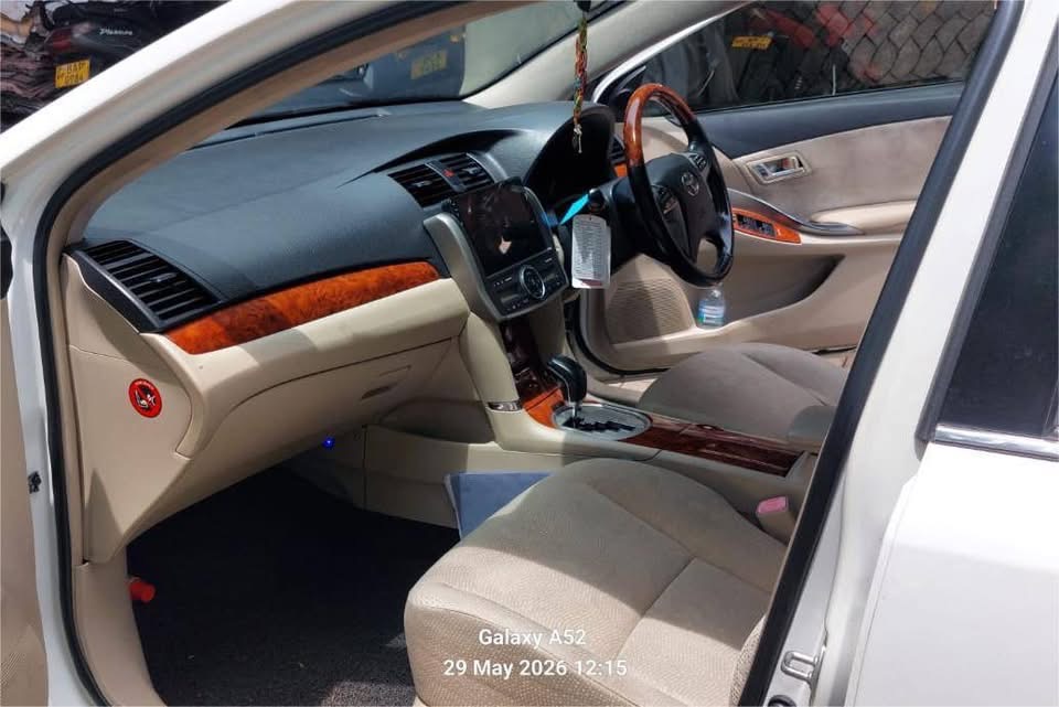 Toyota Premio 2015 - பயன்படுத்தப்பட்டது கார் sale in Sri Lanka - patpat.lk