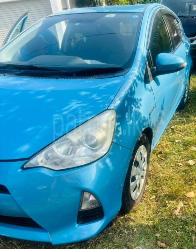 Toyota Aqua 2013 - பயன்படுத்தப்பட்டது கார் sale in Sri Lanka - patpat.lk