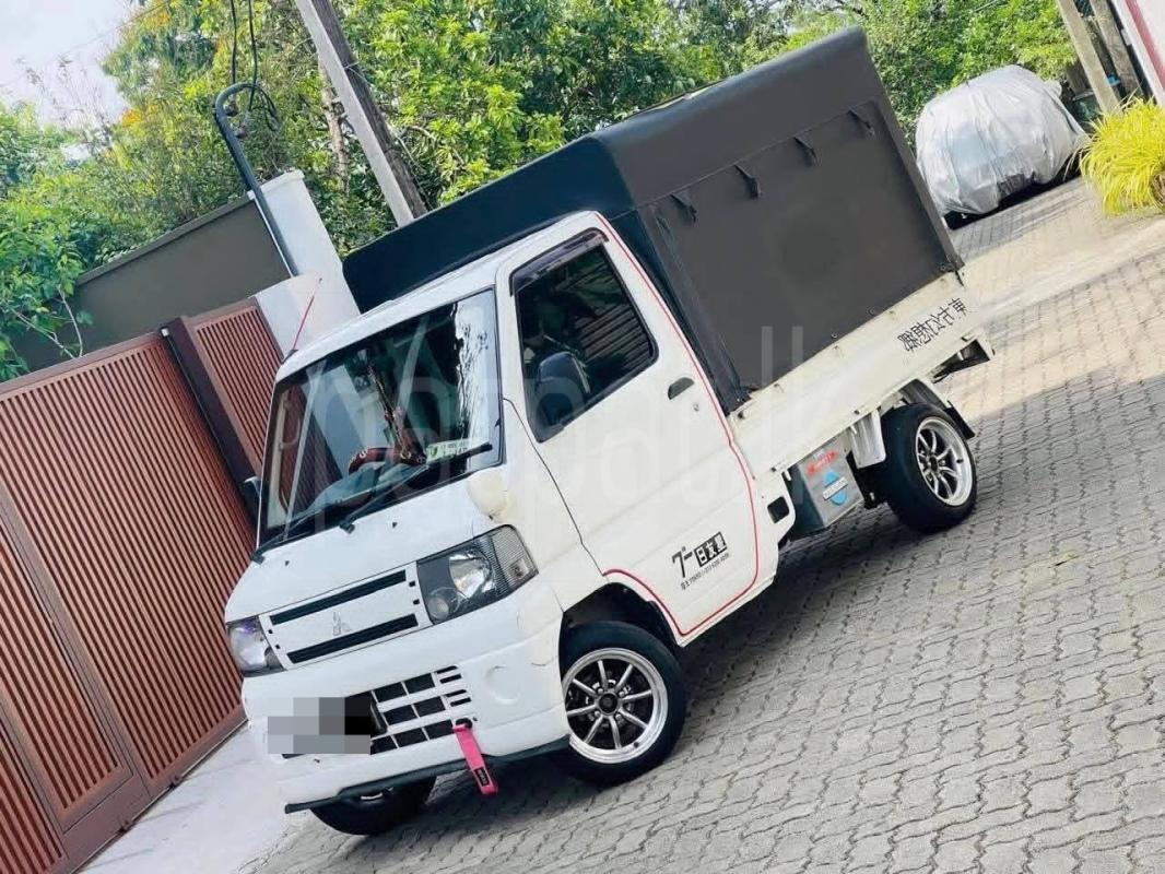Mitsubishi Minicab 2006 - Used Truck sale in Sri Lanka - patpat.lk