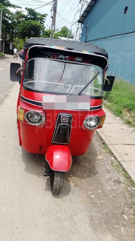 Bajaj Three Wheel 2012 - பயன்படுத்தப்பட்டது முச்சக்கர வண்டி sale in Sri Lanka - patpat.lk