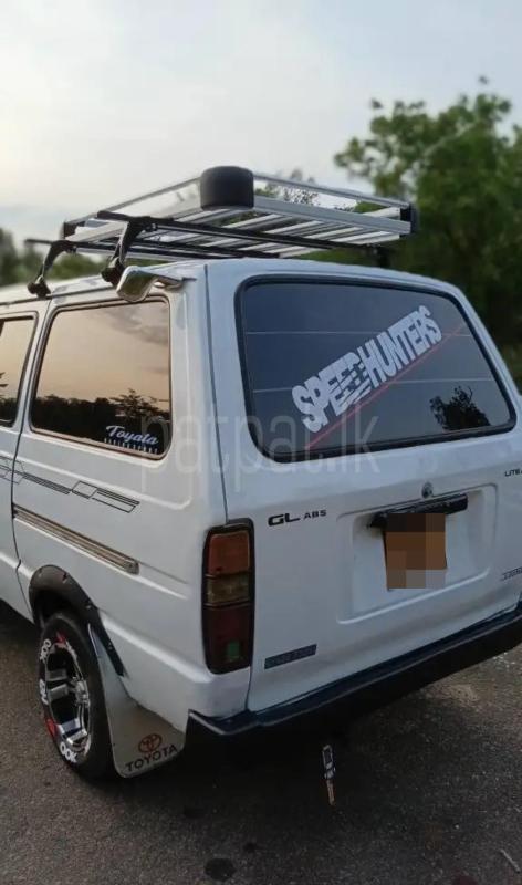 Toyota LITE ACE  1983 - பயன்படுத்தப்பட்டது வேன் sale in Sri Lanka - patpat.lk