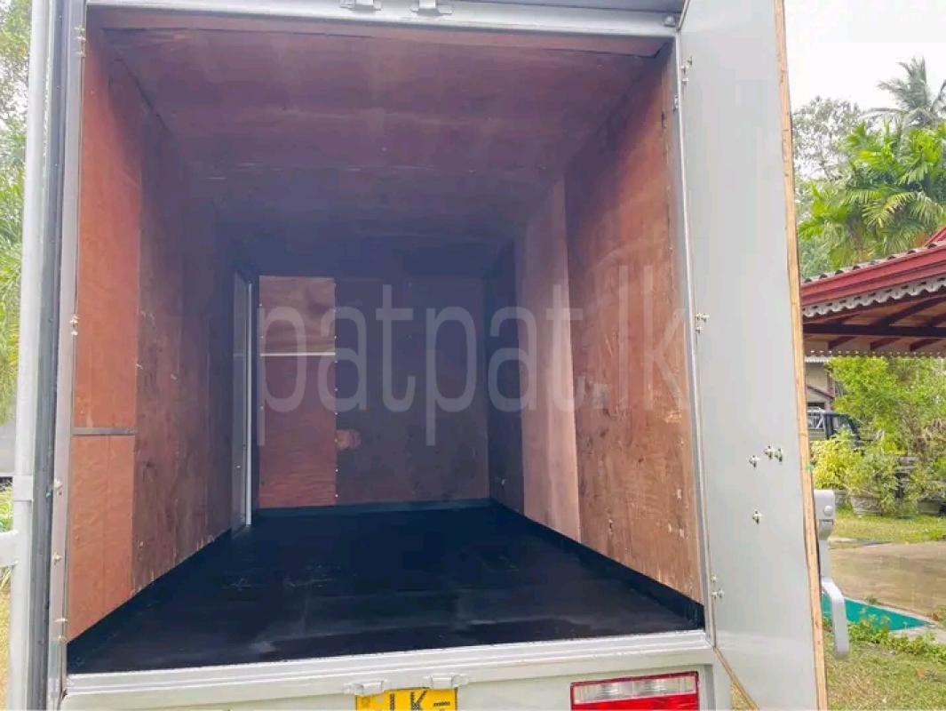 Advertisement image 4