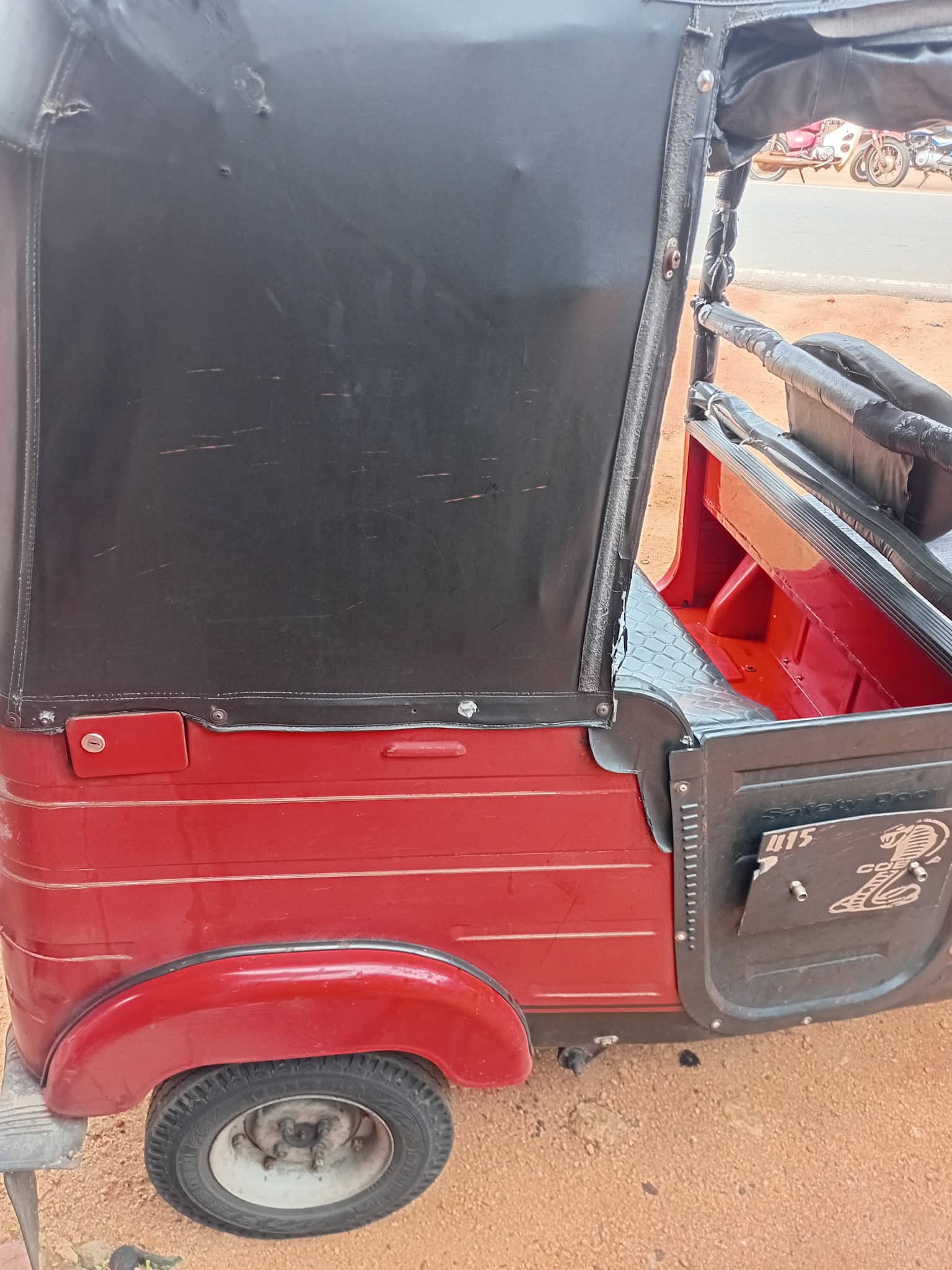Bajaj Three Wheel 2013 - பயன்படுத்தப்பட்டது முச்சக்கர வண்டி sale in Sri Lanka - patpat.lk