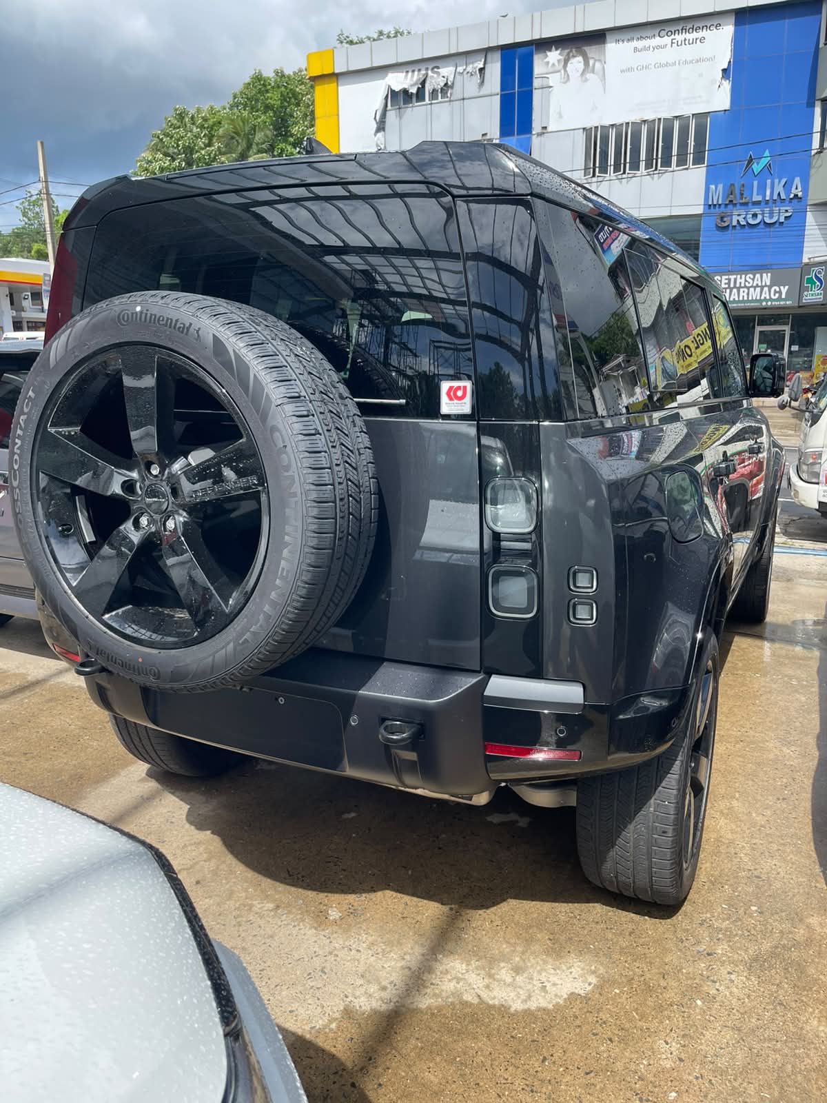 Land Rover Defender 2025 - சான்றளிக்கப்பட்டது SUV sale in Sri Lanka - patpat.lk