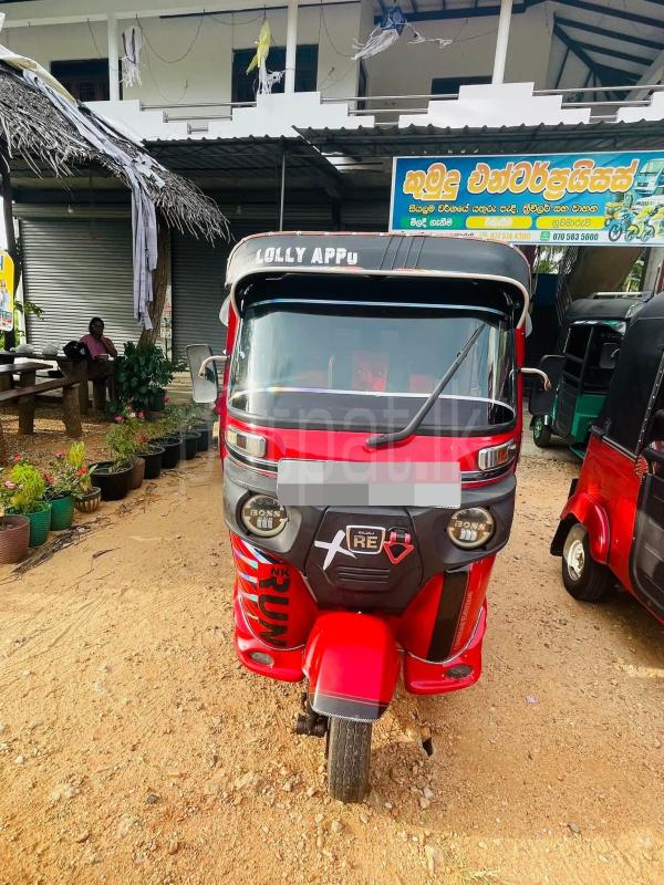 Bajaj Three Wheel 2018 - மறுசீரமைக்கப்பட்டது முச்சக்கர வண்டி sale in Sri Lanka - patpat.lk