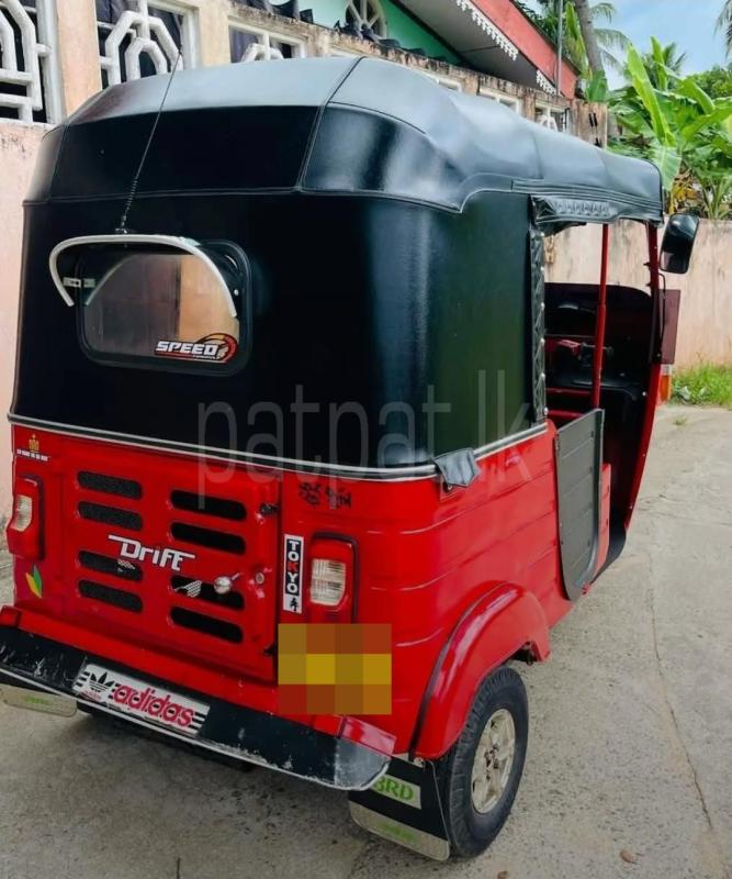 Bajaj Three Wheel 2011 - Used Three wheeler sale in Sri Lanka - patpat.lk
