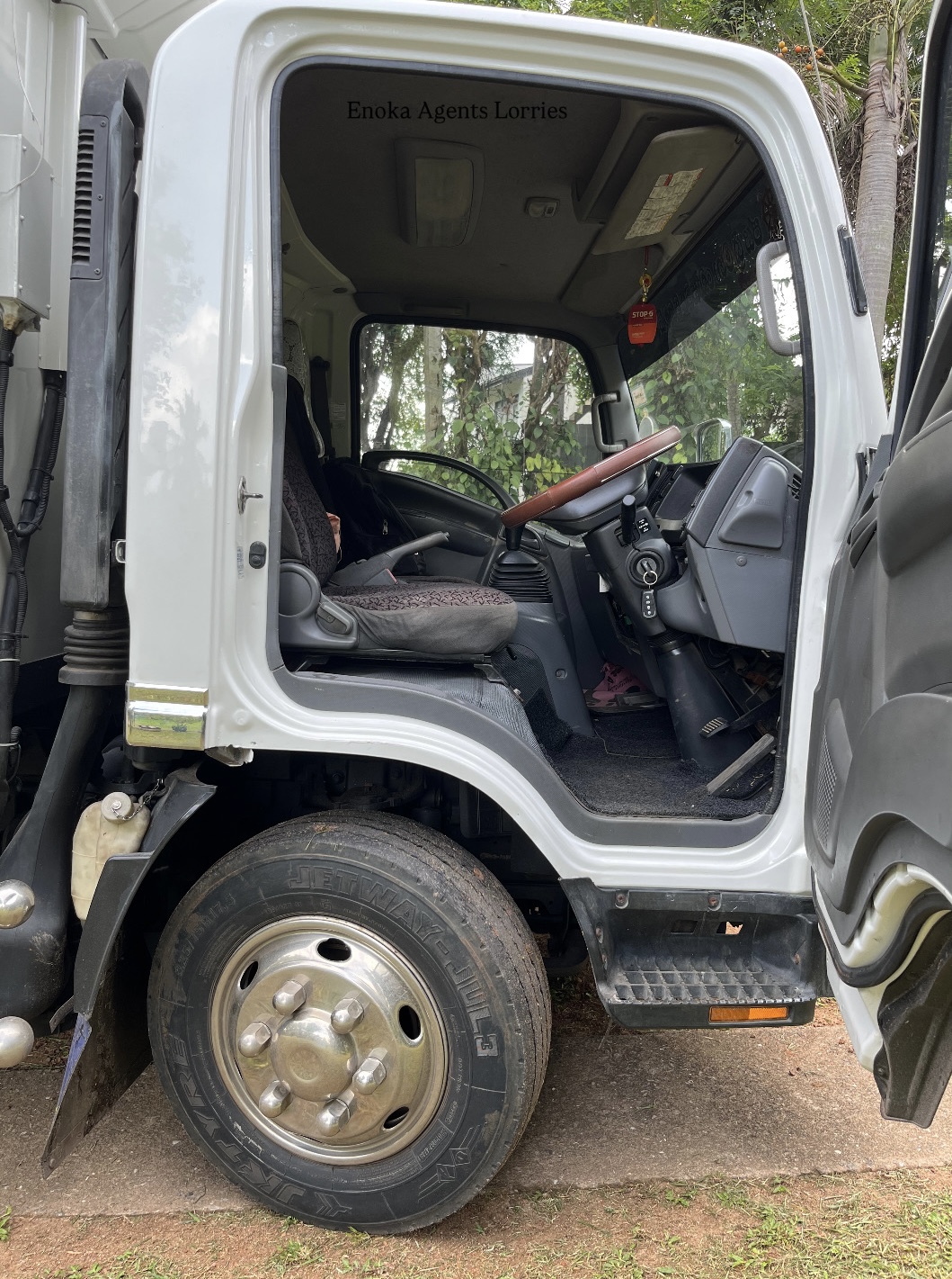 Isuzu ELF 2011 - Reconditioned Truck sale in Sri Lanka - patpat.lk