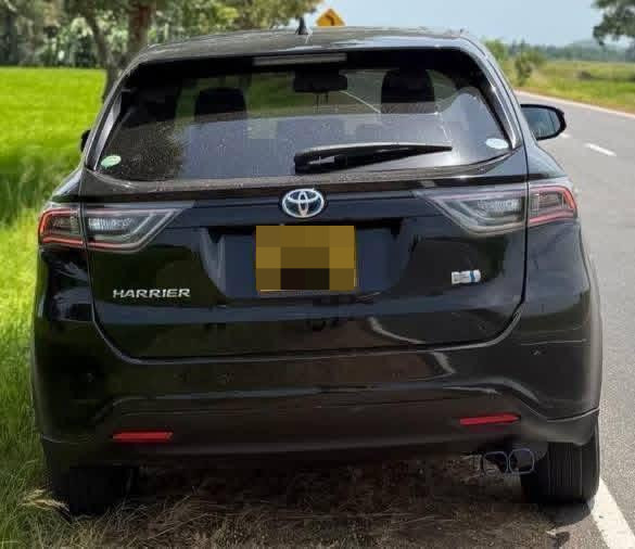 Toyota Harrier 2014 - பயன்படுத்தப்பட்டது SUV sale in Sri Lanka - patpat.lk