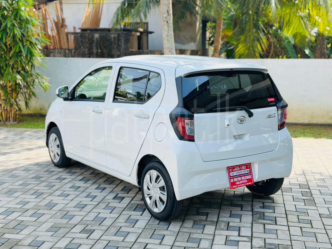 Advertisement image 4