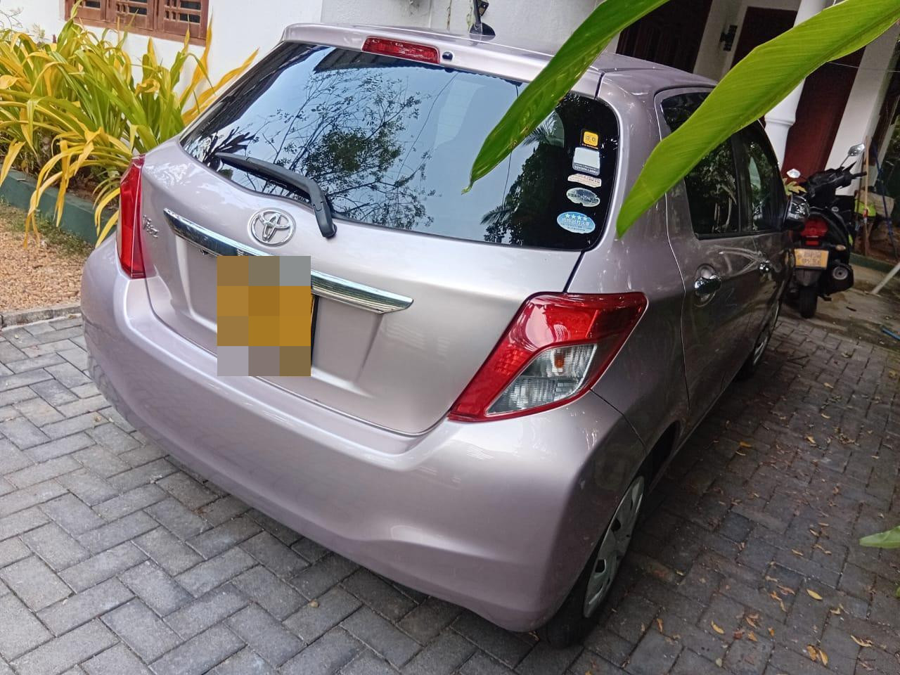 Toyota Vitz 2011 - Used Car sale in Sri Lanka - patpat.lk